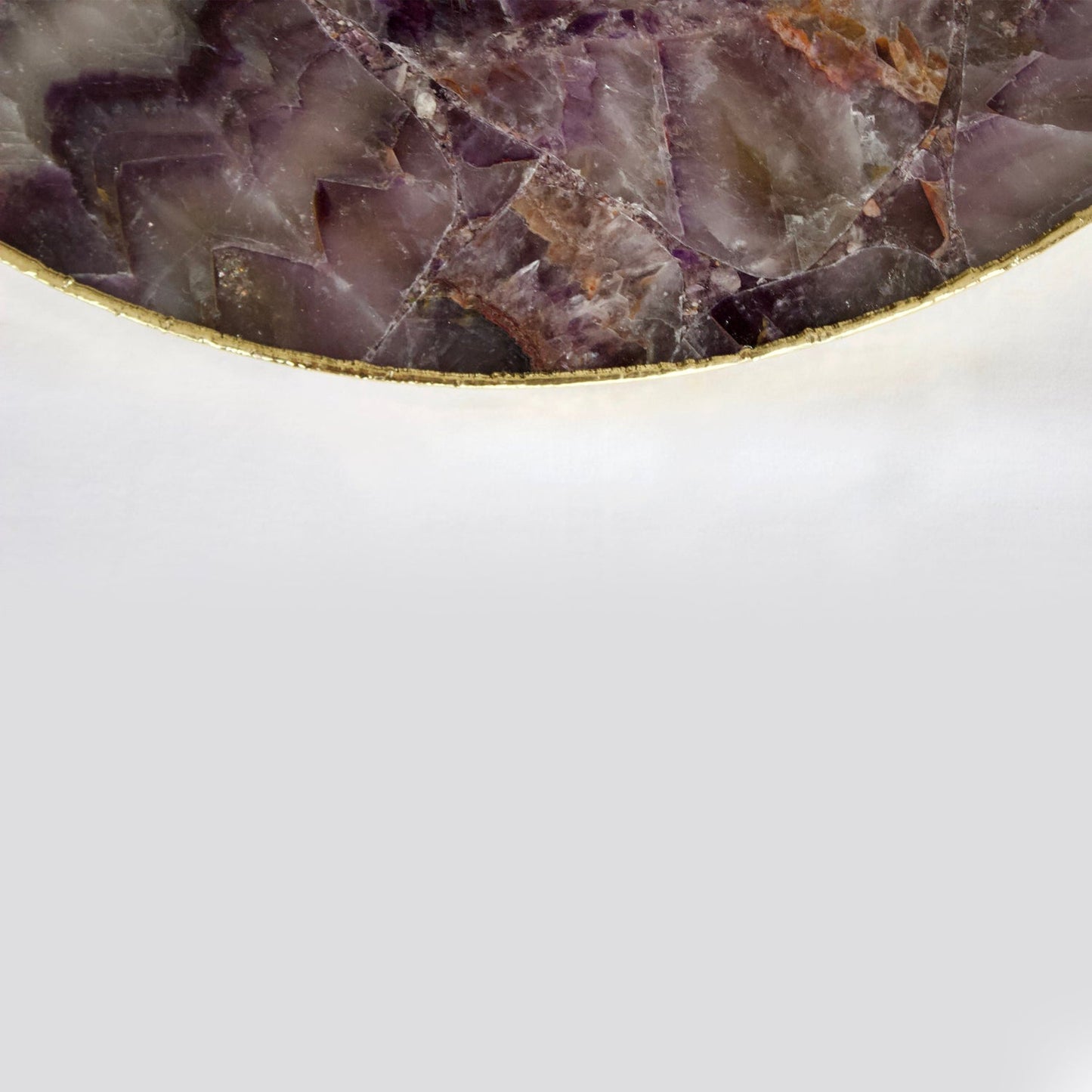 Bandeja de servir de ágata amatista con manijas de bronce | Circular